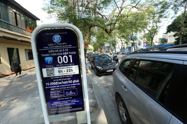 Hanoi extiende uso de estacionamientos inteligentes ảnh 1