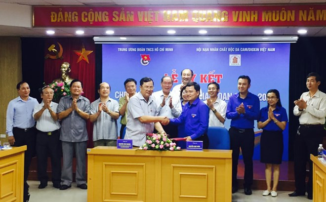 Vietnam impulsa la participación juvenil en la atención de víctimas de dioxina ảnh 1 Vietnam impulsa la participación juvenil en la atención de víctimas de dioxina ảnh 1