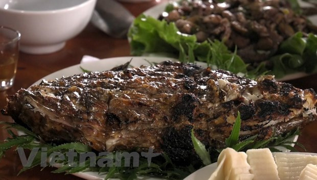 Especialidades culinarias de etnia Thai impresionan a visitantes en Muong Lo ảnh 1 Especialidades culinarias de etnia Thai impresionan a visitantes en Muong Lo ảnh 1