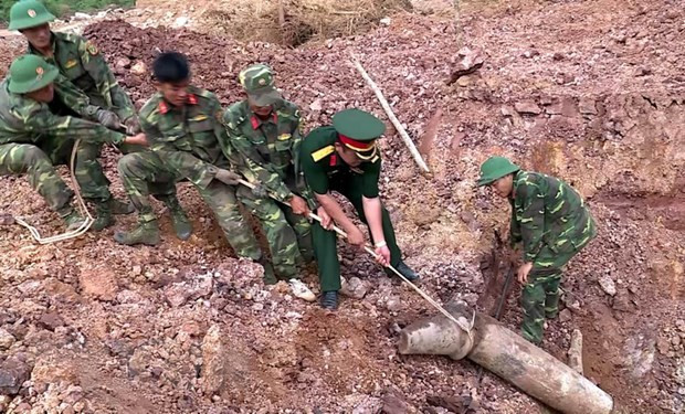 Eficientes lazos Vietnam- EE. UU. en desactivación de bombas remanentes de guerra ảnh 1 Eficientes lazos Vietnam- EE. UU. en desactivación de bombas remanentes de guerra ảnh 1