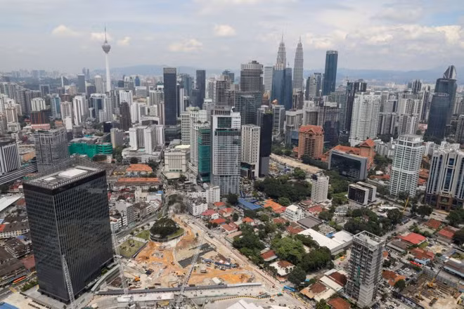 Malasia baja las tasas de interés a niveles récord ảnh 1