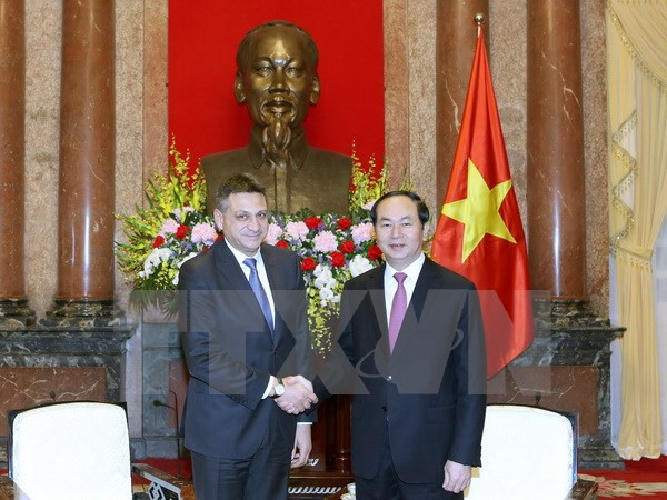 Presidente de Vietnam recibe a jefe de inteligencia de Bulgaria ảnh 1