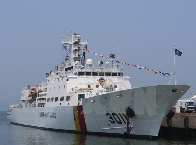 Buque de la guardia costera de Sudcorea visita ciudad vietnamita ảnh 1 Buque de la guardia costera de Sudcorea visita ciudad vietnamita ảnh 1