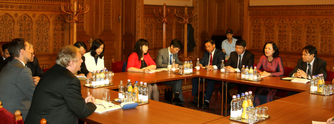 Partido Comunista de Vietnam y Partido Socialista de Hungría fortalecen nexos ảnh 1 Partido Comunista de Vietnam y Partido Socialista de Hungría fortalecen nexos ảnh 1