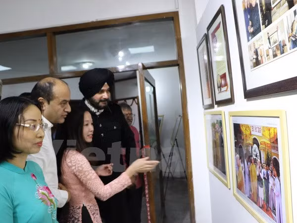 Efectúan en India exposición fotográfica sobre Vietnam ảnh 1