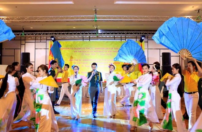 Resaltan amistad entrañable entre Laos y Vietnam ảnh 1 Resaltan amistad entrañable entre Laos y Vietnam ảnh 1