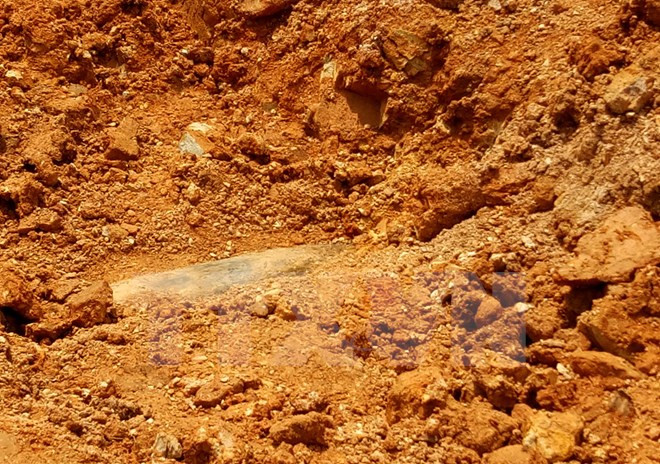 Hallan una bomba de más de un metro en provincia vietnamita de Thanh Hoa ảnh 1 Hallan una bomba de más de un metro en provincia vietnamita de Thanh Hoa ảnh 1