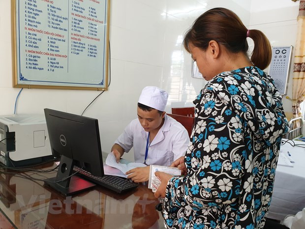 Procura Vietnam mejorar servicios médicos de base en nuevo contexto ảnh 3