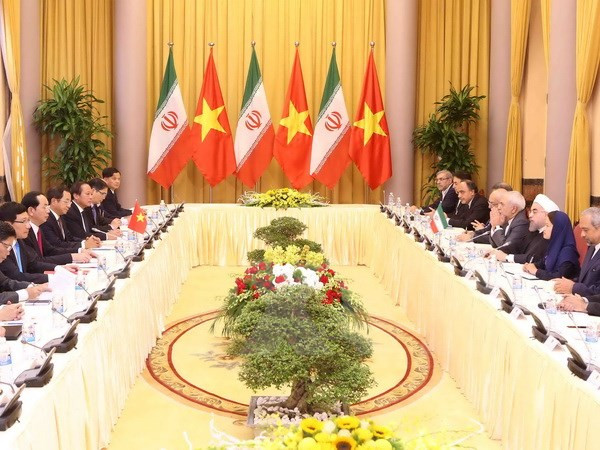 Presidente de Vietnam sostiene conversaciones con su homólogo iraní ảnh 1 Presidente de Vietnam sostiene conversaciones con su homólogo iraní ảnh 1