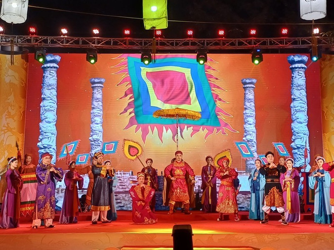 Conmemoran en Hanoi coronación de rey Le Thai To ảnh 1 Conmemoran en Hanoi coronación de rey Le Thai To ảnh 1