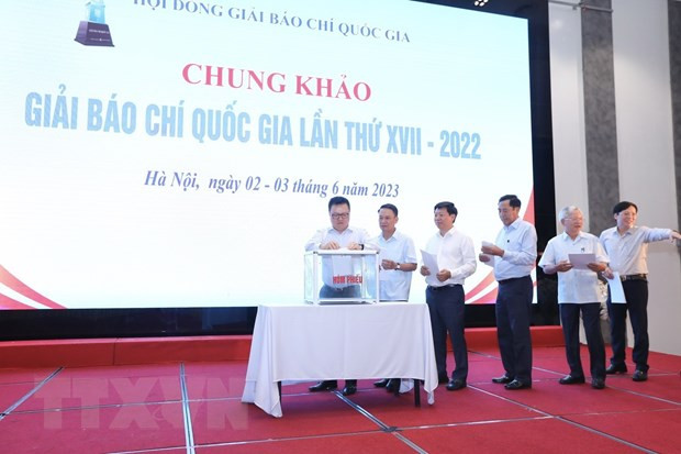 Honrarán distintas obras en 17ª edición de Premio Nacional de la Prensa de Vietnam ảnh 1 Honrarán distintas obras en 17ª edición de Premio Nacional de la Prensa de Vietnam ảnh 1