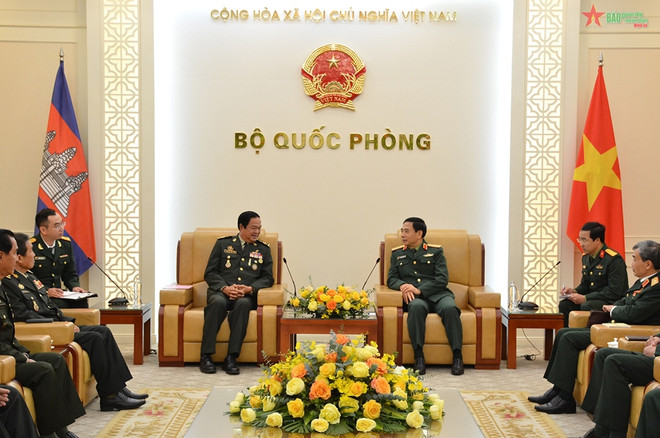 Ministro de Defensa de Vietnam recibe a secretario general de la Asociación de Veteranos de Guerra de Camboya ảnh 1 Ministro de Defensa de Vietnam recibe a secretario general de la Asociación de Veteranos de Guerra de Camboya ảnh 1