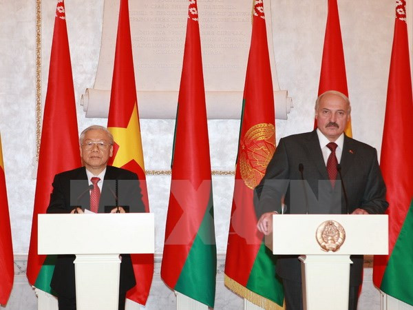 Presidente de Bielorrusia visita Vietnam ảnh 1 Presidente de Bielorrusia visita Vietnam ảnh 1