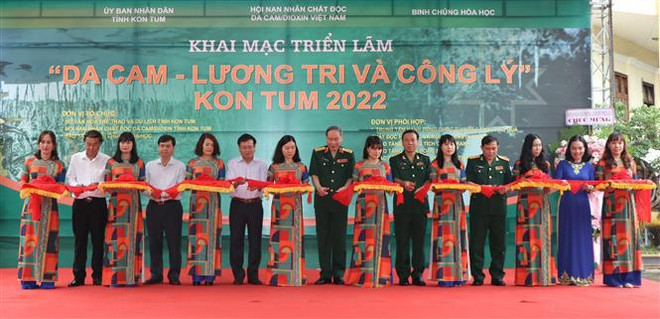 Efectúan exposición “Agente Naranja – Conciencia y Justicia” ảnh 1 Efectúan exposición “Agente Naranja – Conciencia y Justicia” ảnh 1