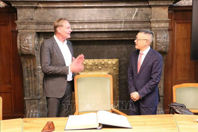 Promueven cooperación entre ciudades de Vietnam y Alemania ảnh 1 Promueven cooperación entre ciudades de Vietnam y Alemania ảnh 1
