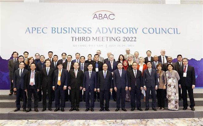 Vietnam da bienvenida a inversores de APEC, afirma presidente ảnh 1 Vietnam da bienvenida a inversores de APEC, afirma presidente ảnh 1