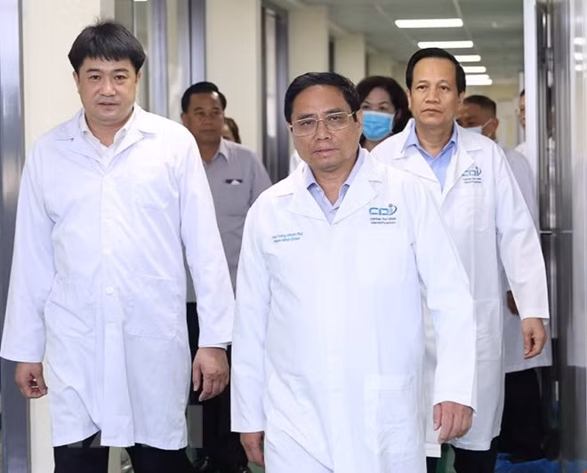 Premier vietnamita destaca la importancia de pruebas de ADN para mártires ảnh 1