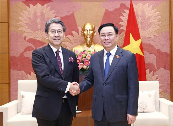 Dirigente parlamentario vietnamita recibe a presidente del Consejo Administrativo de JBIC ảnh 1 Dirigente parlamentario vietnamita recibe a presidente del Consejo Administrativo de JBIC ảnh 1