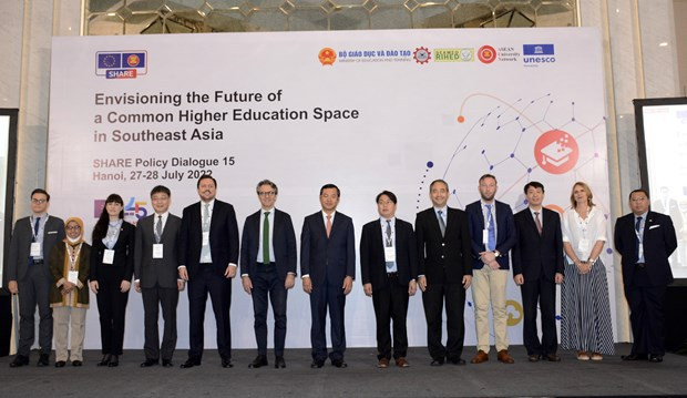 Lanzan hoja de ruta sobre espacio de educación superior de ASEAN para 2025 ảnh 1 Lanzan hoja de ruta sobre espacio de educación superior de ASEAN para 2025 ảnh 1
