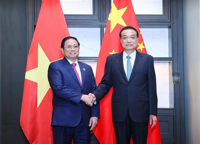 Primer ministro vietnamita se reúne con su homólogo chino ảnh 1 Primer ministro vietnamita se reúne con su homólogo chino ảnh 1