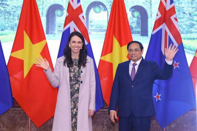 Primer ministro de Vietnam preside ceremonia de bienvenida a su homóloga neozelandesa ảnh 2 Primer ministro de Vietnam preside ceremonia de bienvenida a su homóloga neozelandesa ảnh 2