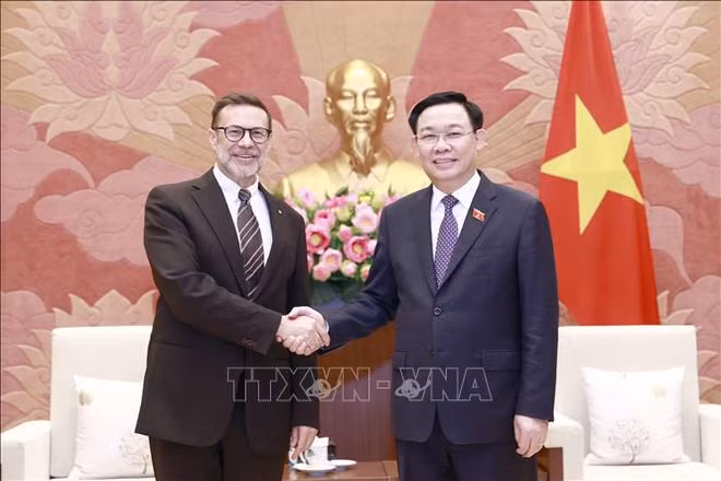 Vietnam concede importantes relaciones con Australia, según presidente parlamentario ảnh 1