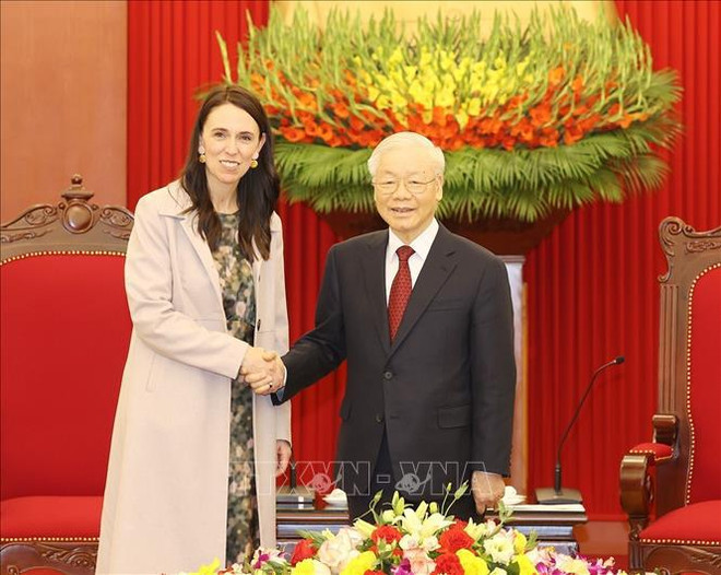 Máximo dirigente vietnamita recibe a primera ministra neozelandesa ảnh 1 Máximo dirigente vietnamita recibe a primera ministra neozelandesa ảnh 1