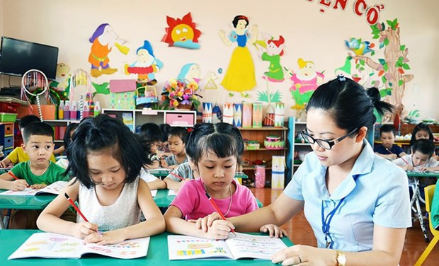 Instituciones educativas vietnamitas integrarán derechos humanos en su currículo para 2025 ảnh 1 Instituciones educativas vietnamitas integrarán derechos humanos en su currículo para 2025 ảnh 1