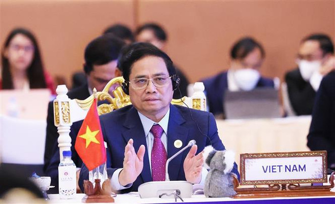 Premier vietnamita propone medidas para fomentar lazos entre ASEAN y socios ảnh 1