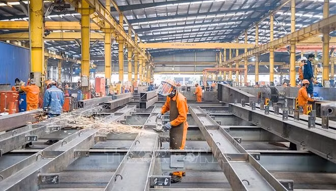 Califica experto de impresionante crecimiento económico de Vietnam en 2022 ảnh 2