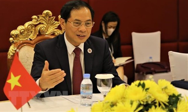 Visita del primer ministro vietnamita a Camboya profundiza nexos bilaterales ảnh 1 Visita del primer ministro vietnamita a Camboya profundiza nexos bilaterales ảnh 1