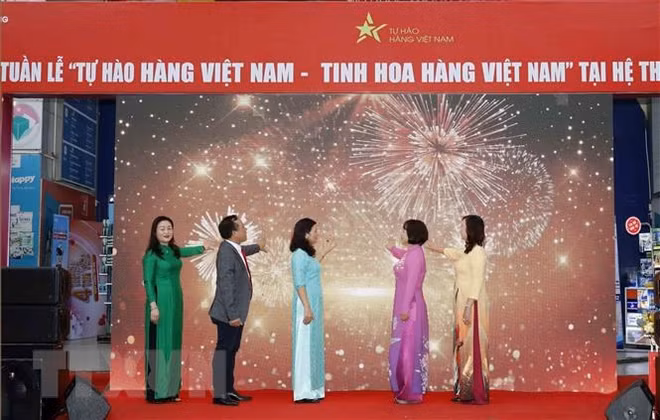 Inauguran semana para honrar a productos vietnamitas ảnh 1