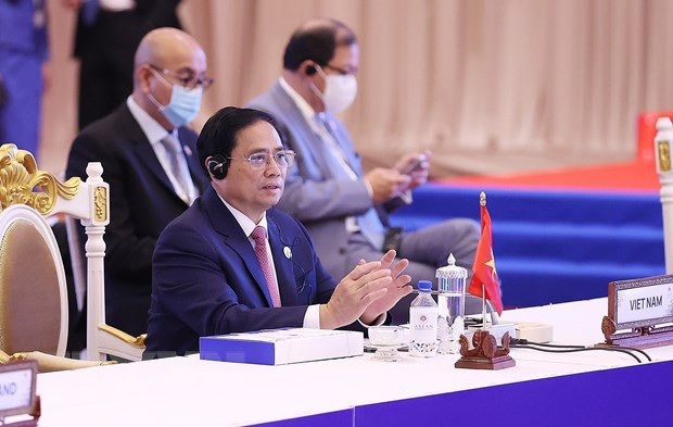 Visita del primer ministro vietnamita a Camboya profundiza nexos bilaterales ảnh 3 Visita del primer ministro vietnamita a Camboya profundiza nexos bilaterales ảnh 3