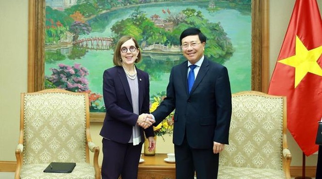 Vicepremier vietnamita recibe a gobernadora del estado de Oregón ảnh 1 Vicepremier vietnamita recibe a gobernadora del estado de Oregón ảnh 1