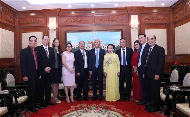 Robustecen cooperación entre pueblos de Ciudad Ho Chi Minh y Cuba ảnh 2 Robustecen cooperación entre pueblos de Ciudad Ho Chi Minh y Cuba ảnh 2