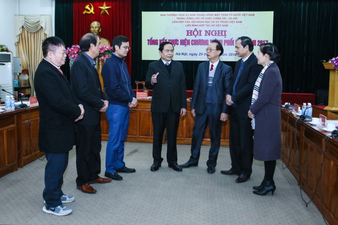 Destacan eficiente colaboración de organizaciones sociopolíticas vietnamitas en 2017 ảnh 1 Destacan eficiente colaboración de organizaciones sociopolíticas vietnamitas en 2017 ảnh 1