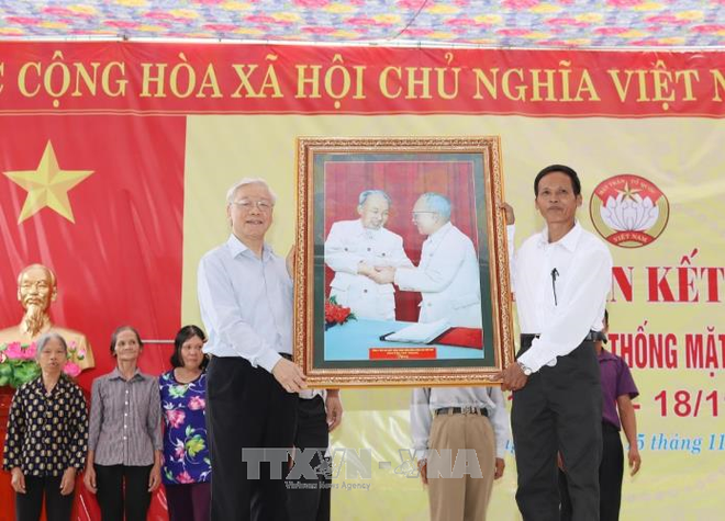Dirigente partidista de Vietnam resalta papel del Frente de la Patria ảnh 1 Dirigente partidista de Vietnam resalta papel del Frente de la Patria ảnh 1