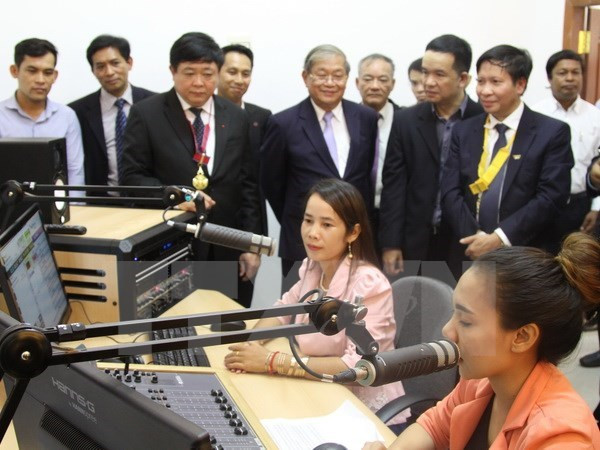 Vietnam ayuda a Camboya en ampliación de cobertura de radio y televisión ảnh 1 Vietnam ayuda a Camboya en ampliación de cobertura de radio y televisión ảnh 1