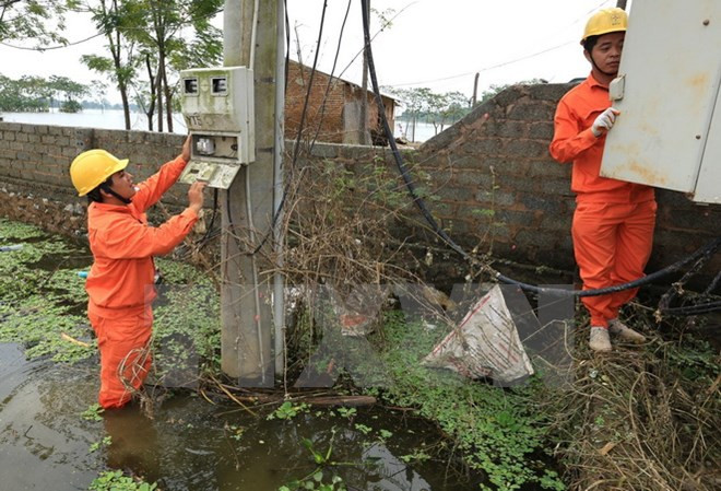 China asiste a Vietnam en recuperación de secuelas de tifón Damrey ảnh 1