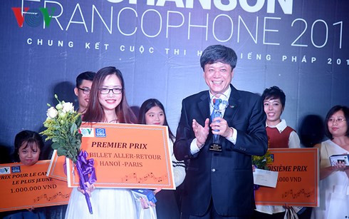 Entregan en Vietnam premios de concurso de canto en francés ảnh 1 Entregan en Vietnam premios de concurso de canto en francés ảnh 1