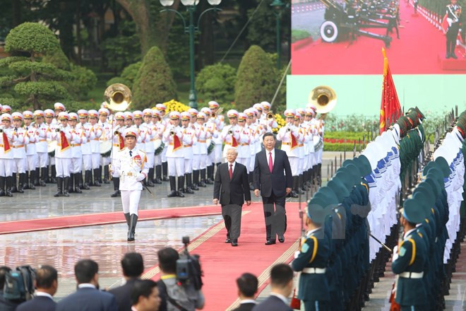 Máximo dirigente partidista de Vietnam recibe a Xi Jinping ảnh 1 Máximo dirigente partidista de Vietnam recibe a Xi Jinping ảnh 1