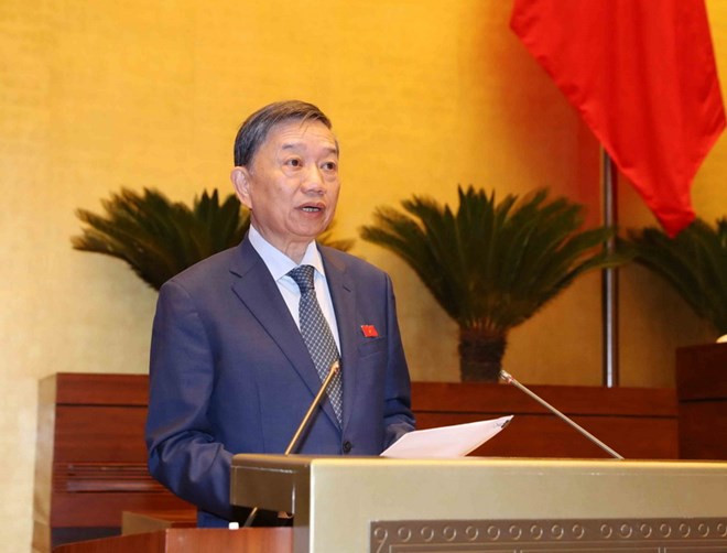 Parlamento vietnamita interpela a jefe del Tribunal Popular Supremo ảnh 1 Parlamento vietnamita interpela a jefe del Tribunal Popular Supremo ảnh 1