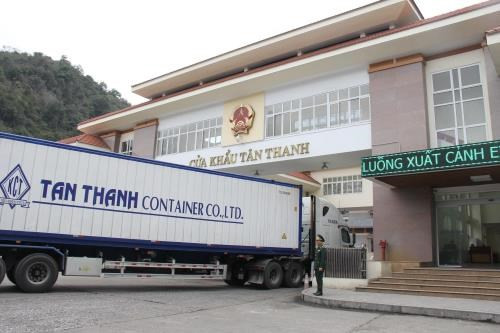 Provincias de Vietnam y China realizan patrullaje en la frontera en lucha contra el COVID-19 ảnh 1 Provincias de Vietnam y China realizan patrullaje en la frontera en lucha contra el COVID-19 ảnh 1