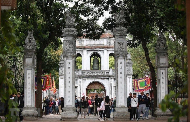 Hanoi da la bienvenida a cinco grupos de turistas japoneses ảnh 1 Hanoi da la bienvenida a cinco grupos de turistas japoneses ảnh 1