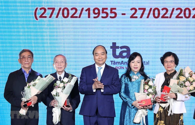 Encomia primer ministro de Vietnam aportes de los médicos ảnh 1 Encomia primer ministro de Vietnam aportes de los médicos ảnh 1