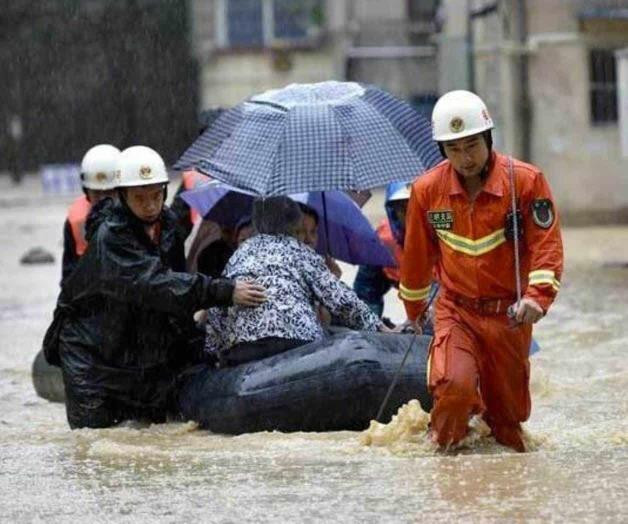 Al menos ocho muertos por inundación en Indonesia ảnh 1 Al menos ocho muertos por inundación en Indonesia ảnh 1