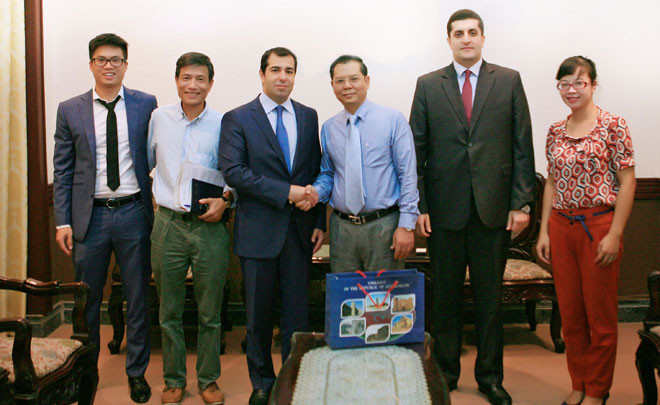 Destacan aportes del Periódico “Hanoi Moi” a nexos Vietnam-Azerbaiyán ảnh 1 Destacan aportes del Periódico “Hanoi Moi” a nexos Vietnam-Azerbaiyán ảnh 1