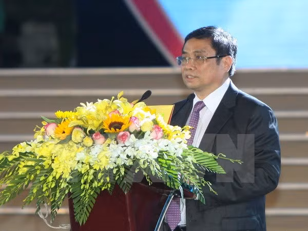 Embajada de China en Vietnam celebra aniversario 20 de devolución de Hong Kong ảnh 1