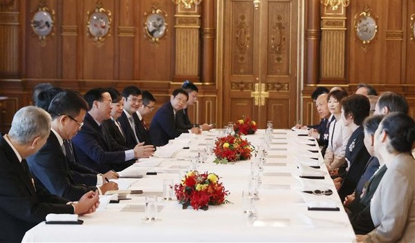 Presidente vietnamita continúa actividades en Japón ảnh 1 Presidente vietnamita continúa actividades en Japón ảnh 1