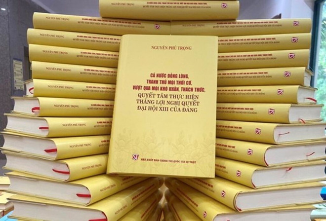 Libro de Nguyen Phu Trong, manual para cumplir metas de desarrollo nacional ảnh 1